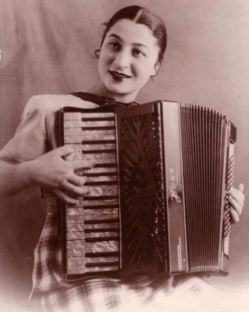 @armenian_women_artists — Armenian Women Artists