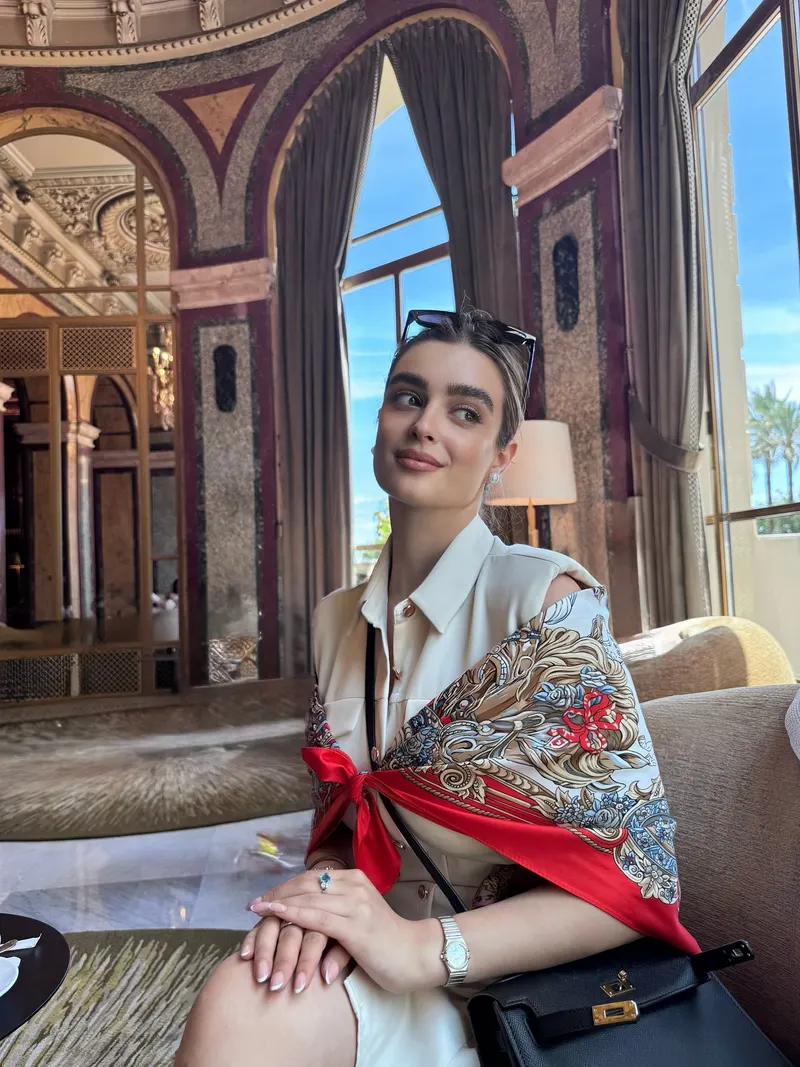 @dinadaian — Dina Daian