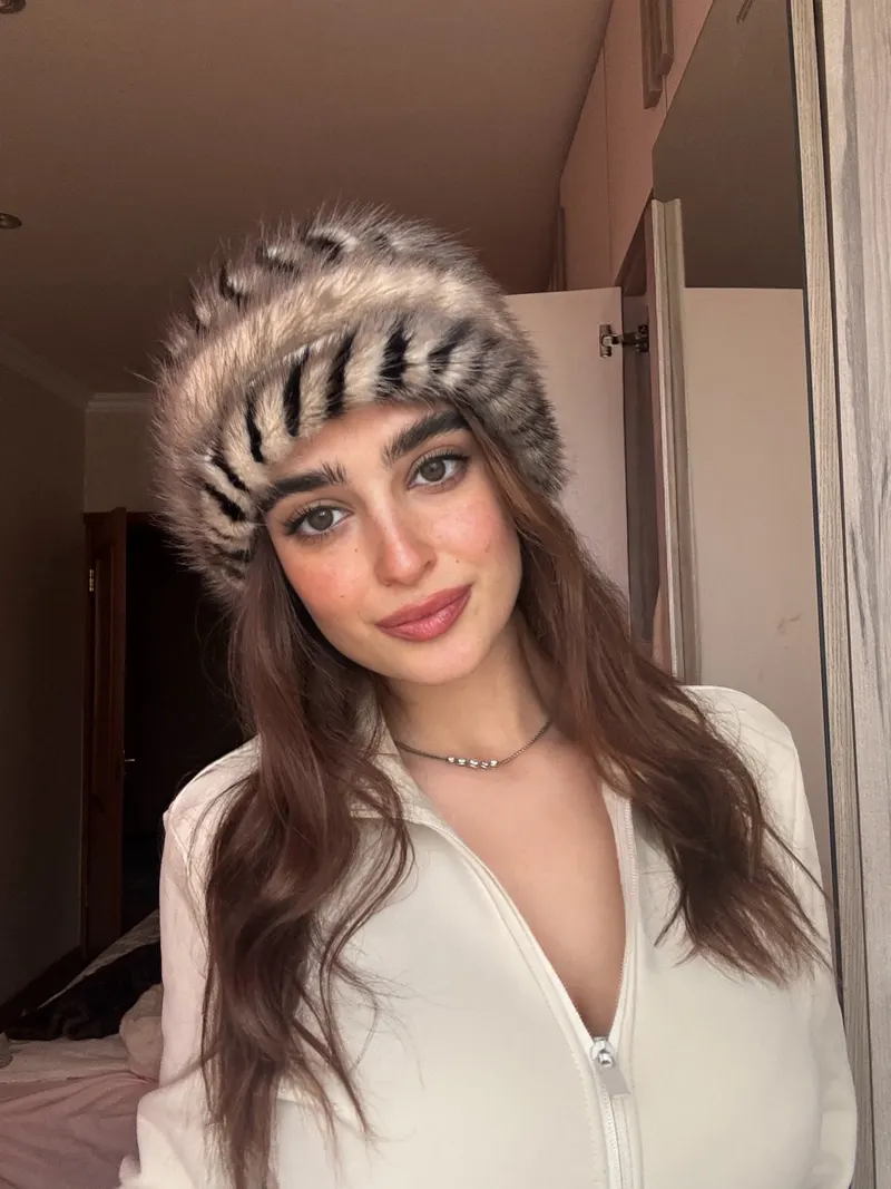 @dinadaian — Dina Daian