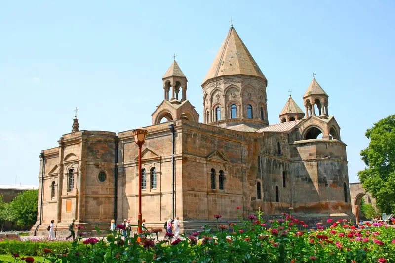 @armenia.travel — Armenia Travel